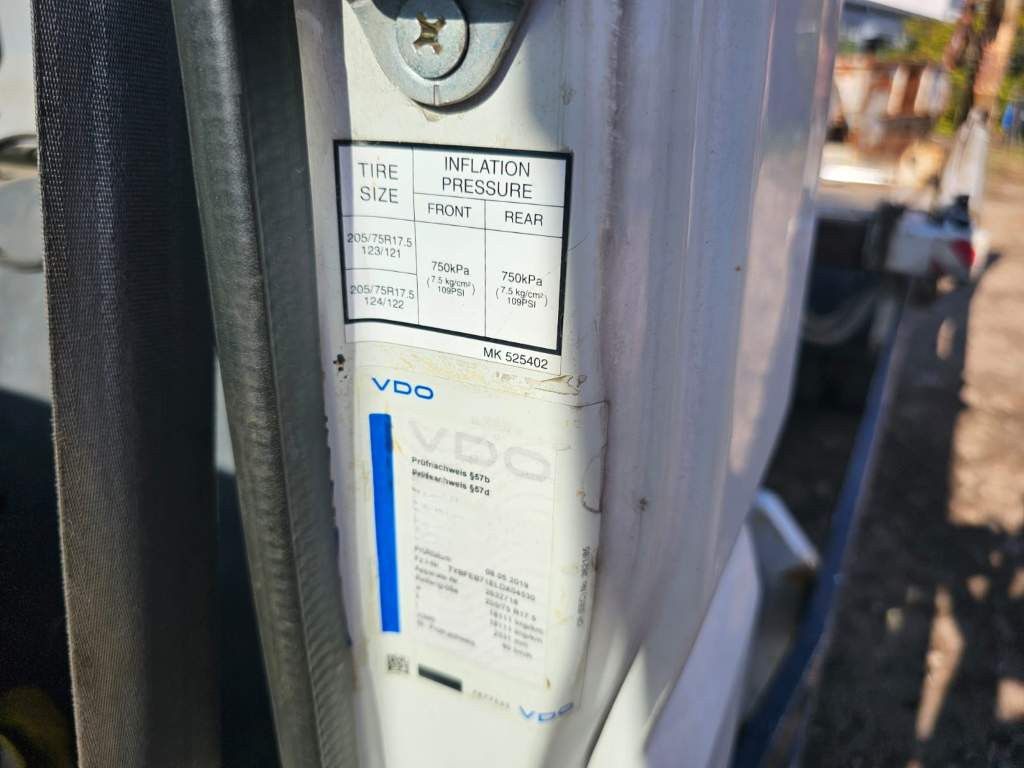 Fahrzeugabbildung FUSO 7C15 Palfinger Absetzer