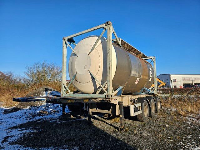 Vanhool Tankchassis + Tankcontainer,363.054 Km
