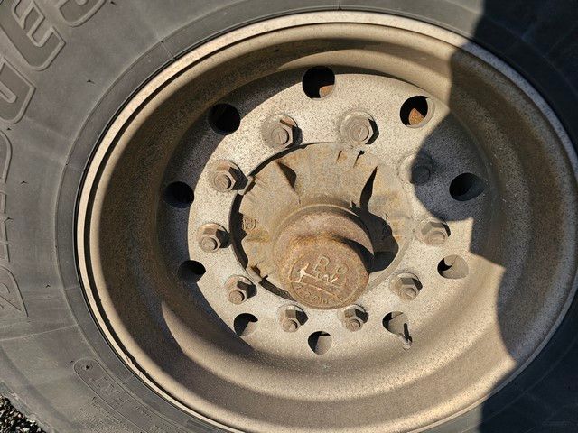 Fahrzeugabbildung Vanhool Tankchassis + Tankcontainer,363.054 Km