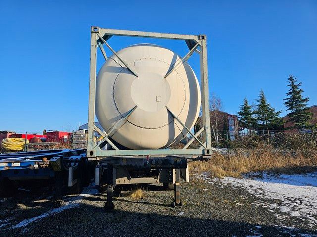 Fahrzeugabbildung Vanhool Tankchassis + Tankcontainer,363.054 Km