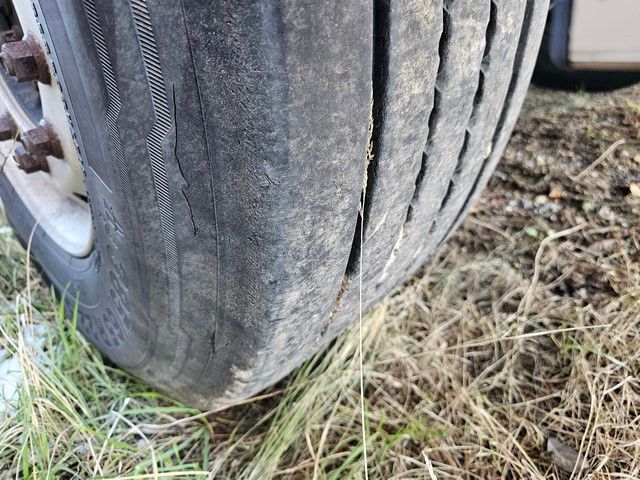 Fahrzeugabbildung Schmitz Cargobull 20" Tankconatinerchassis + Tankcontainer