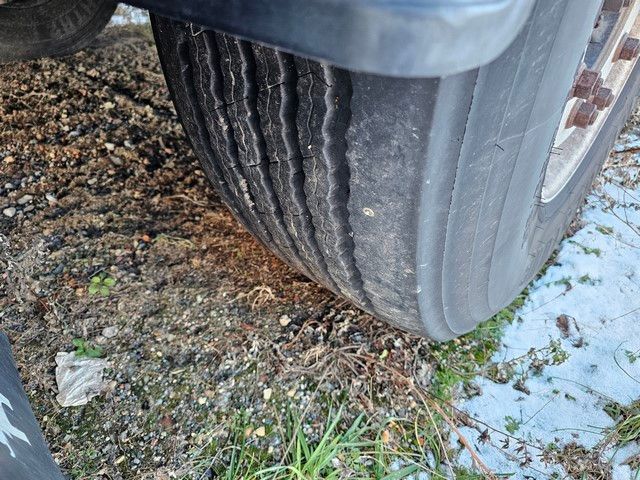 Fahrzeugabbildung Schmitz Cargobull 20" Tankconatinerchassis + Tankcontainer