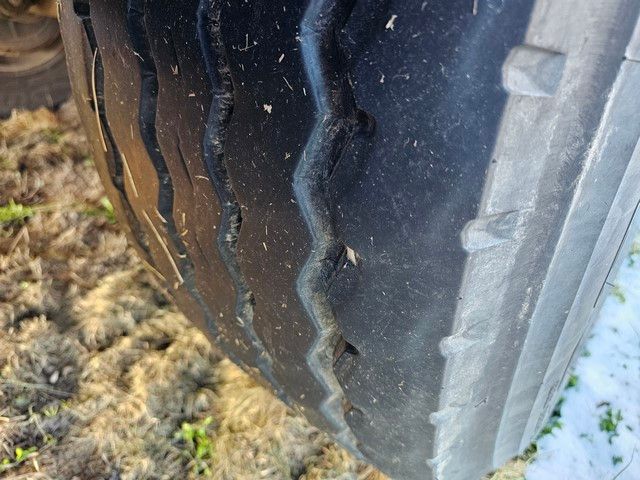 Fahrzeugabbildung Vanhool Tankchassis mit Tankcontainer