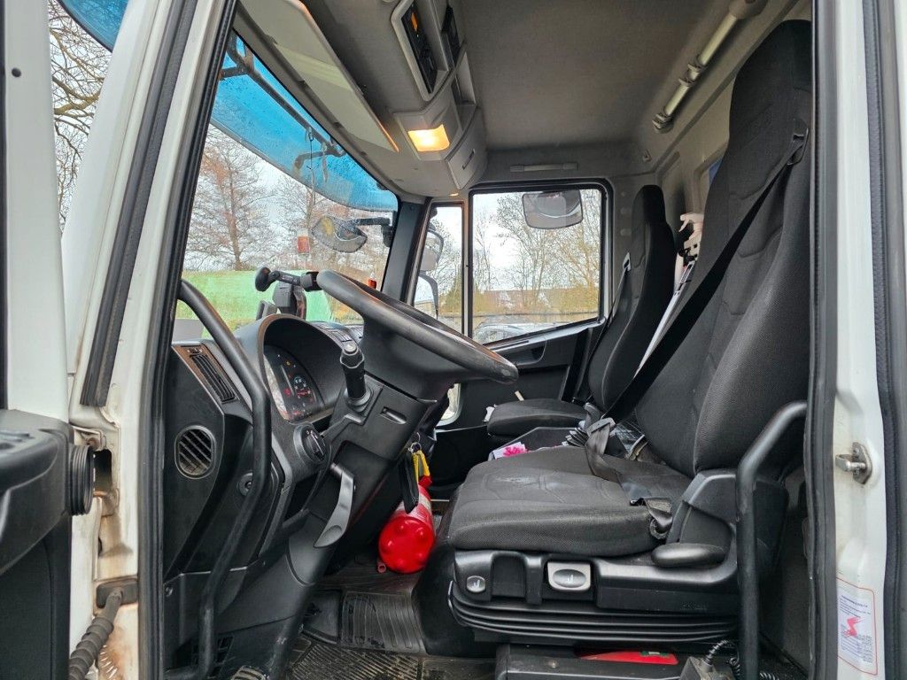 Fahrzeugabbildung Iveco 80-220 Eurocargo, Gardine, ladebordwand