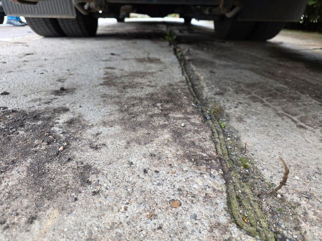 Fahrzeugabbildung Iveco 80-220 Eurocargo, Gardine, ladebordwand