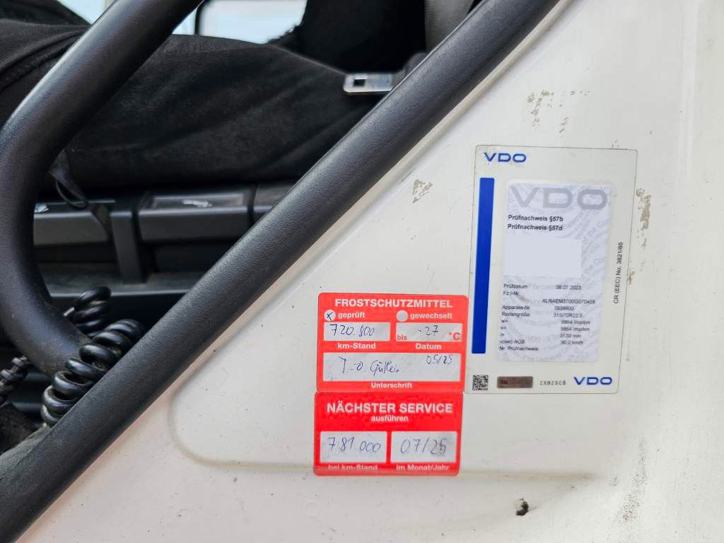 Fahrzeugabbildung DAF DAF CF 310 Space Cab, Gardine, Ladebordwand 1,5