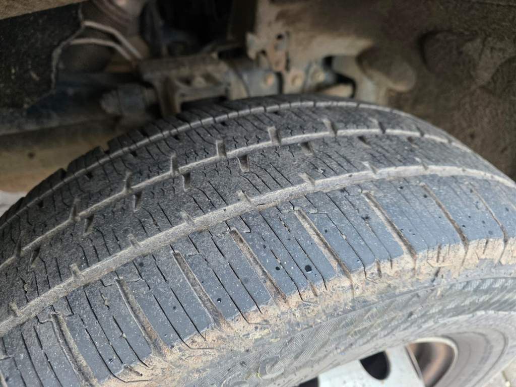 Fahrzeugabbildung Iveco 70C18 3-Seiten-Kipper, AHK, Klima