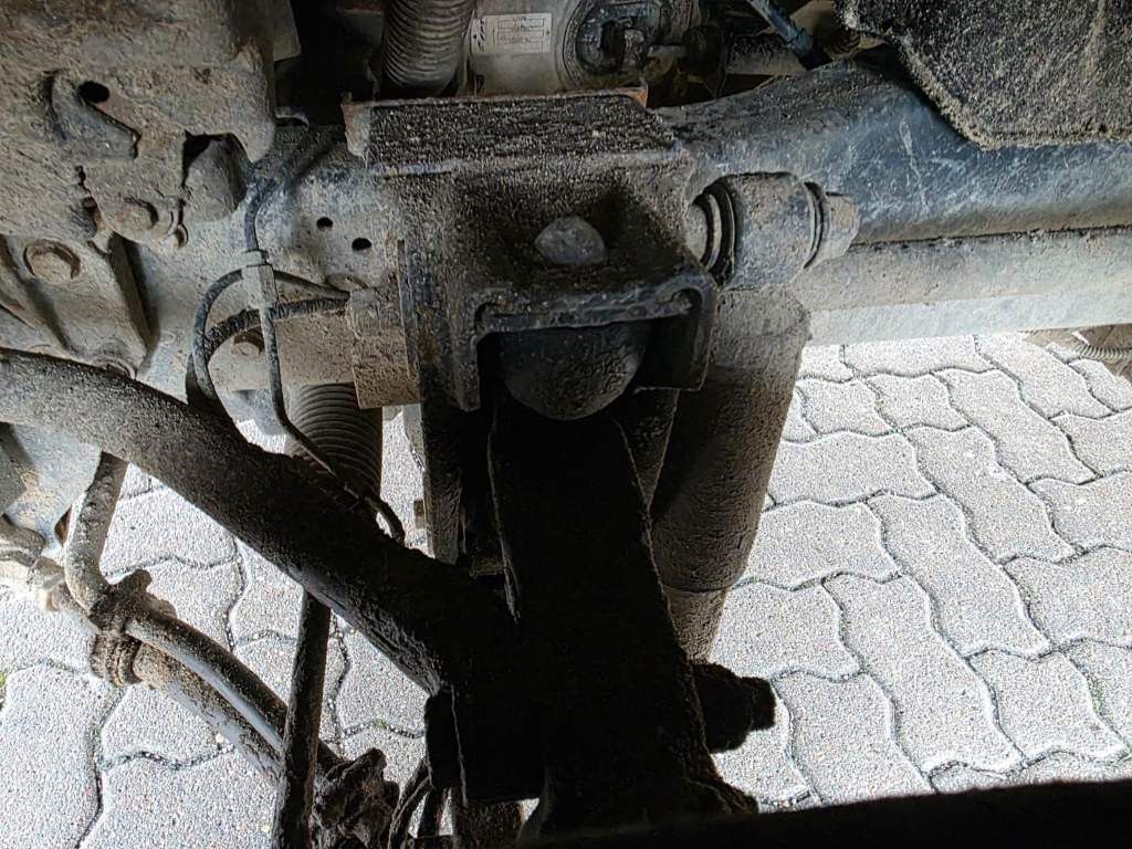 Fahrzeugabbildung Iveco 70C18 3-Seiten-Kipper, AHK, Klima