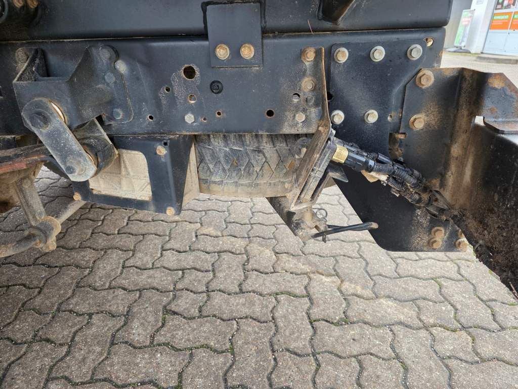 Fahrzeugabbildung Iveco 70C18 3-Seiten-Kipper, AHK, Klima