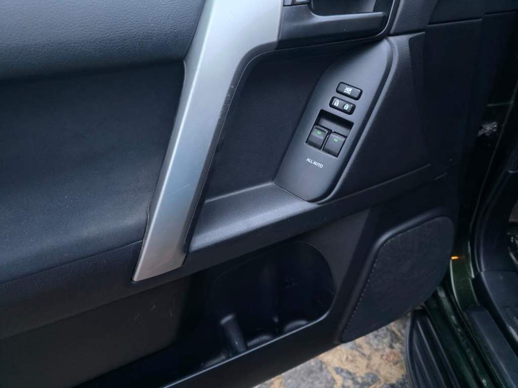 Fahrzeugabbildung Toyota Land Cruiser 3.0 D-4D, Klima, AHK