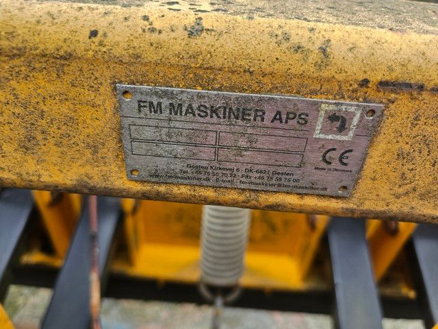 Fahrzeugabbildung Andere Schneepflug/ Schneeschiebeschild Fa. MF Maskiner