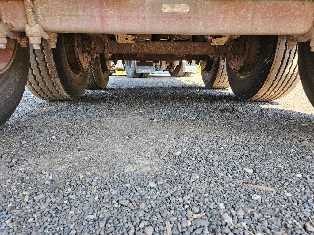 Fahrzeugabbildung Carnehl ca. 44 cbm Getreidekipper, Lift, BPS, kornschieb