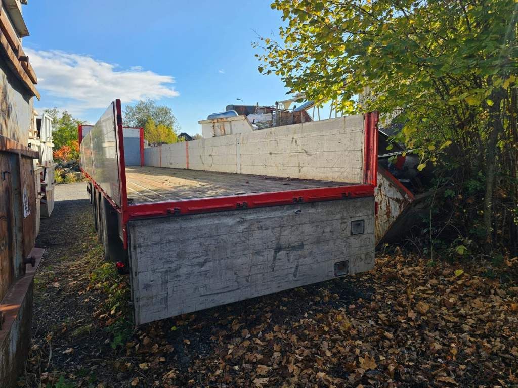 Renders Bordwandsattel, Lift, 4 x Steckdose für Verbreit