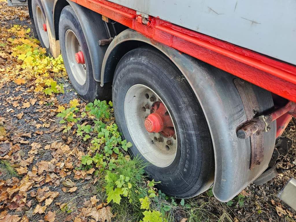 Fahrzeugabbildung Renders Bordwandsattel, Lift, 4 x Steckdose für Verbreit