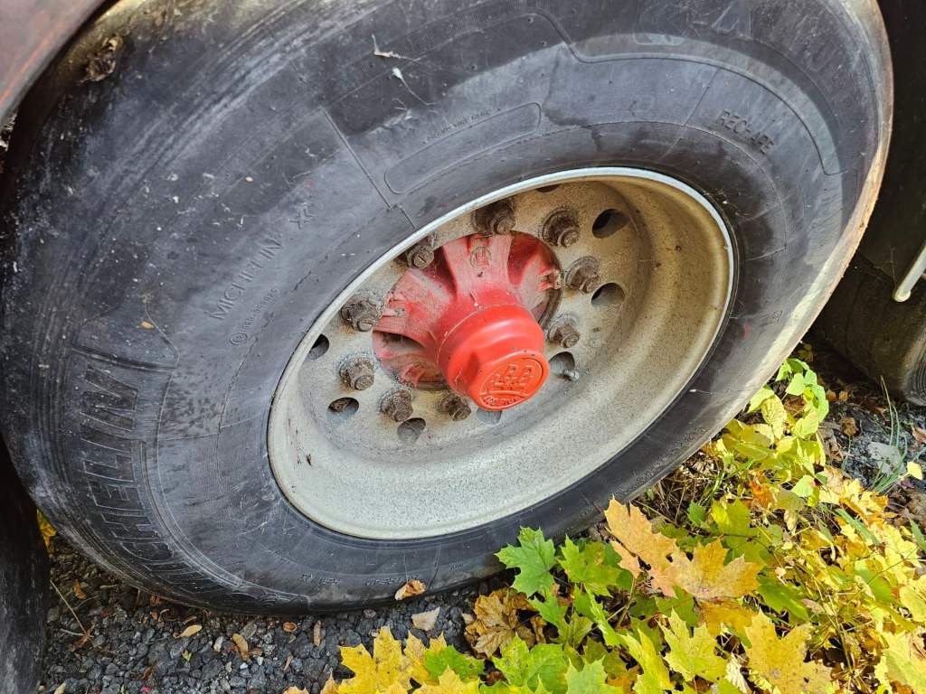 Fahrzeugabbildung Renders Bordwandsattel, Lift, 4 x Steckdose für Verbreit