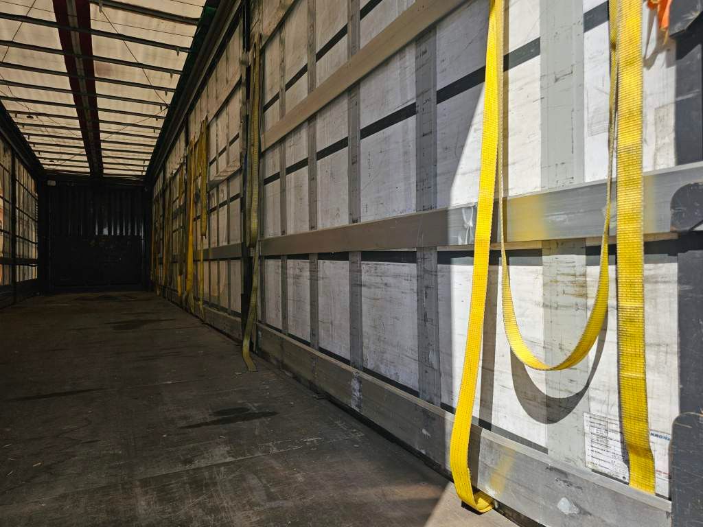 Fahrzeugabbildung Krone Gardine Mega, Anti Eis Dach,2 Liftachse,Hubdach