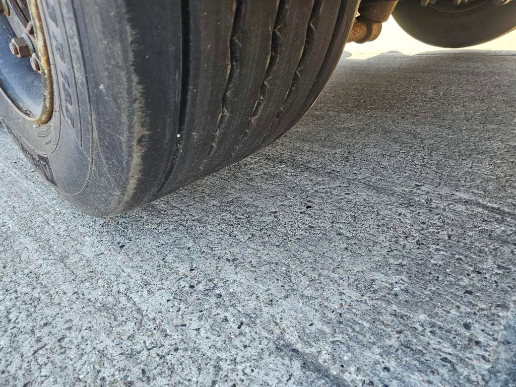 Fahrzeugabbildung Krone Gardine Mega, Anti Eis Dach,2 Liftachse,Hubdach