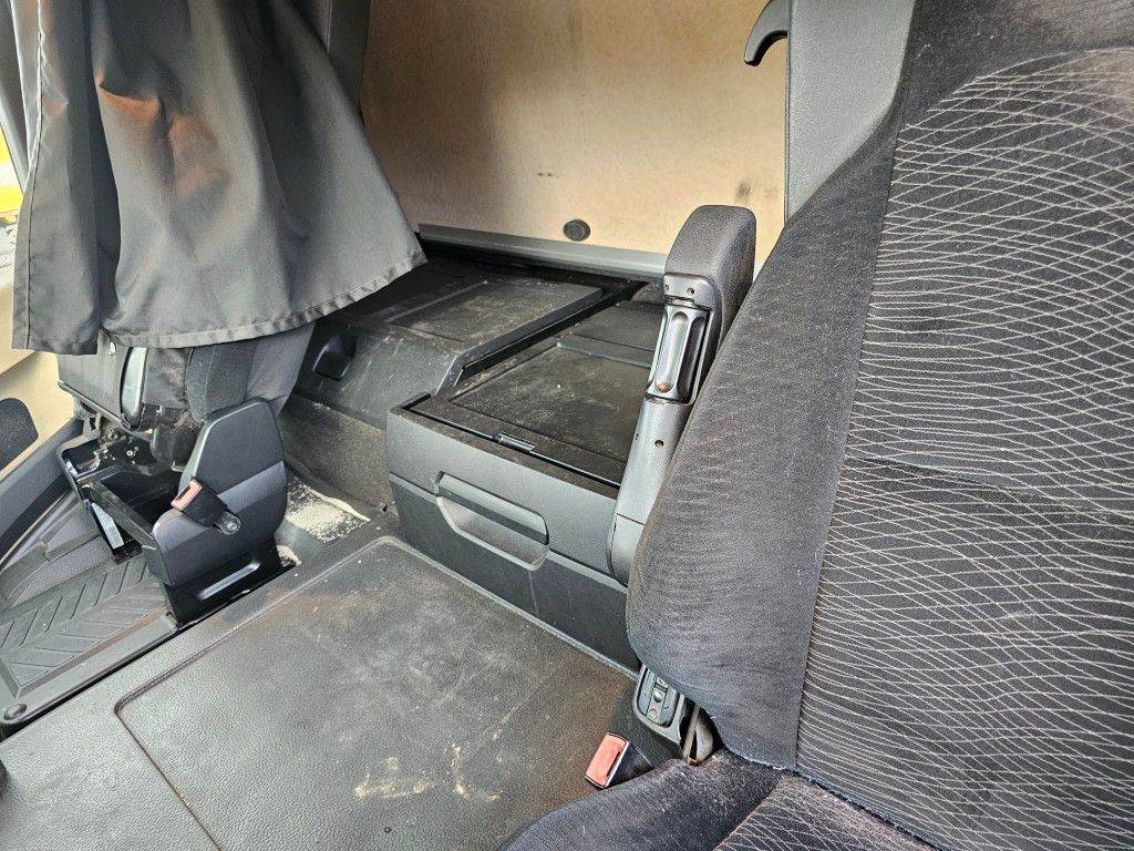 Fahrzeugabbildung Mercedes-Benz 2545 BDF Twistlook, Klima, Euro 6, 2 x AHK