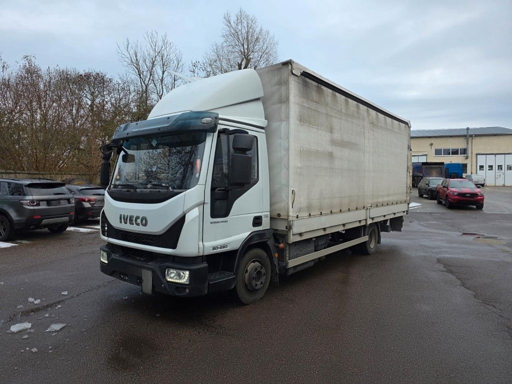 Iveco 80-220 Eurocargo, Gardine, ladebordwand