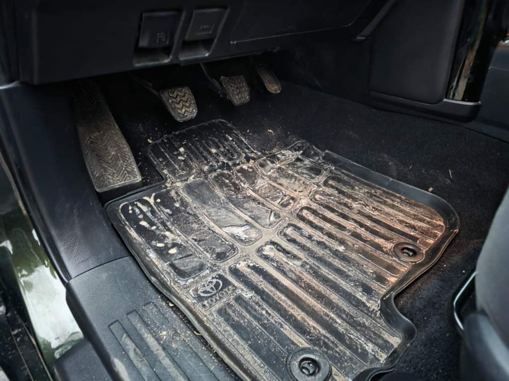 Fahrzeugabbildung Toyota Land Cruiser 3.0 D-4D, Klima, AHK, Mwst. ausweis