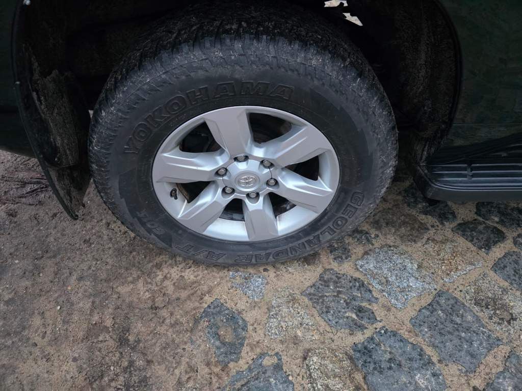 Fahrzeugabbildung Toyota Land Cruiser 3.0 D-4D, Klima, AHK, Mwst. ausweis