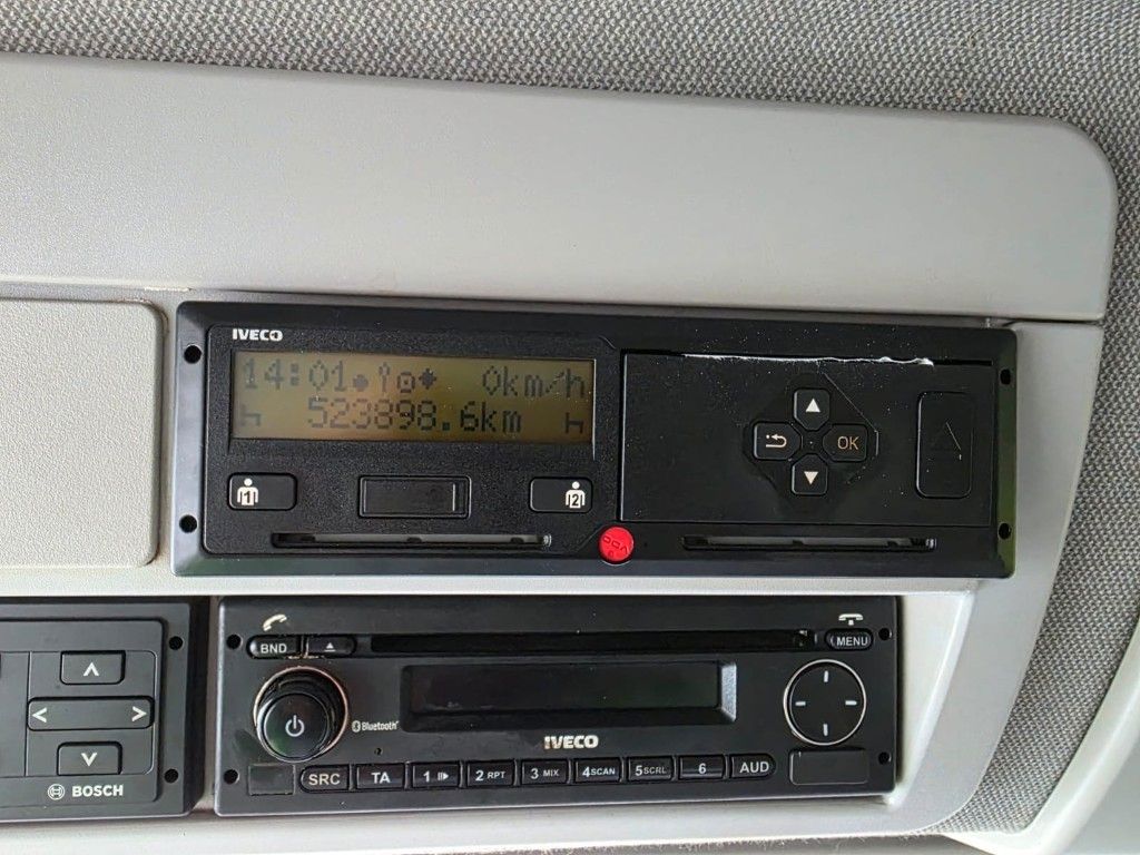 Fahrzeugabbildung Iveco 80-220 Eurocargo, Gardine, ladebordwand