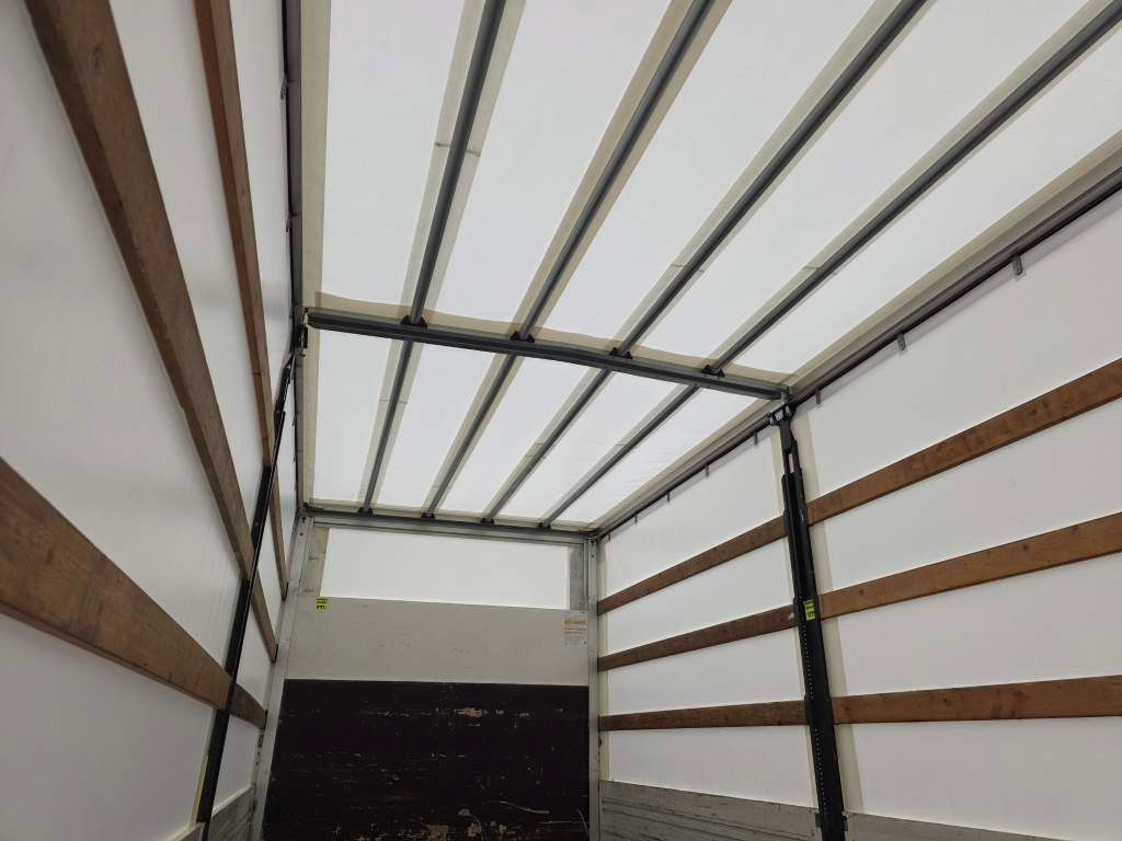 Fahrzeugabbildung DAF LF 170 Gardine, wie neu, nur 82 TKM Original !