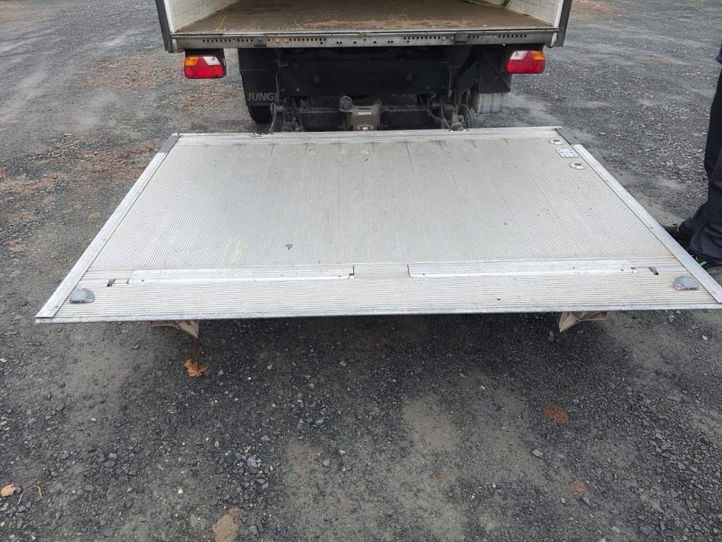 Fahrzeugabbildung MAN TGE 3.180 Koffer mit Ladebordwand, Klima, AHK