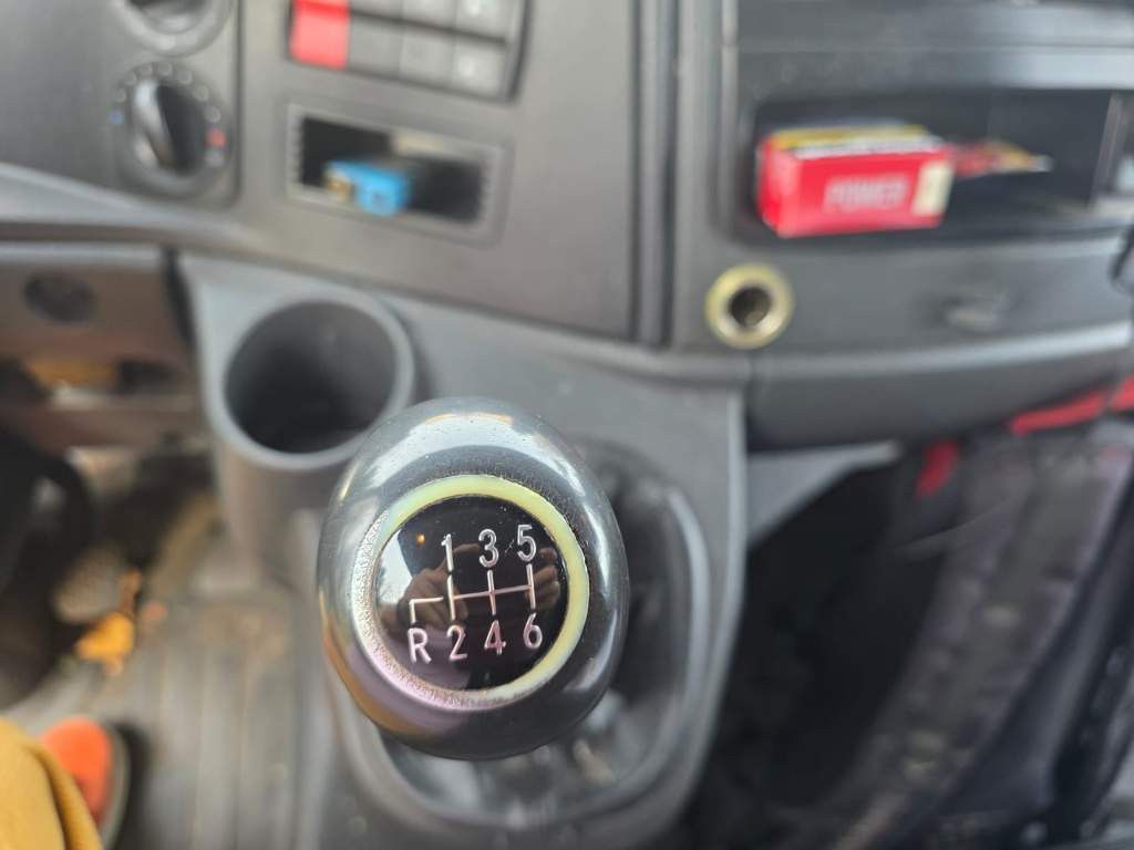 Fahrzeugabbildung Mercedes-Benz 816 Koffer, Ladebordwand, viel in 2025 repariert