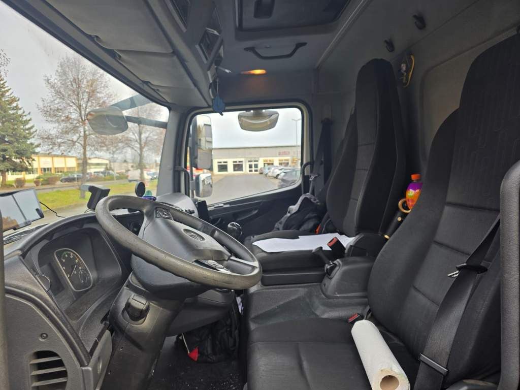 Fahrzeugabbildung Mercedes-Benz 816 Koffer, Ladebordwand, viel in 2025 repariert