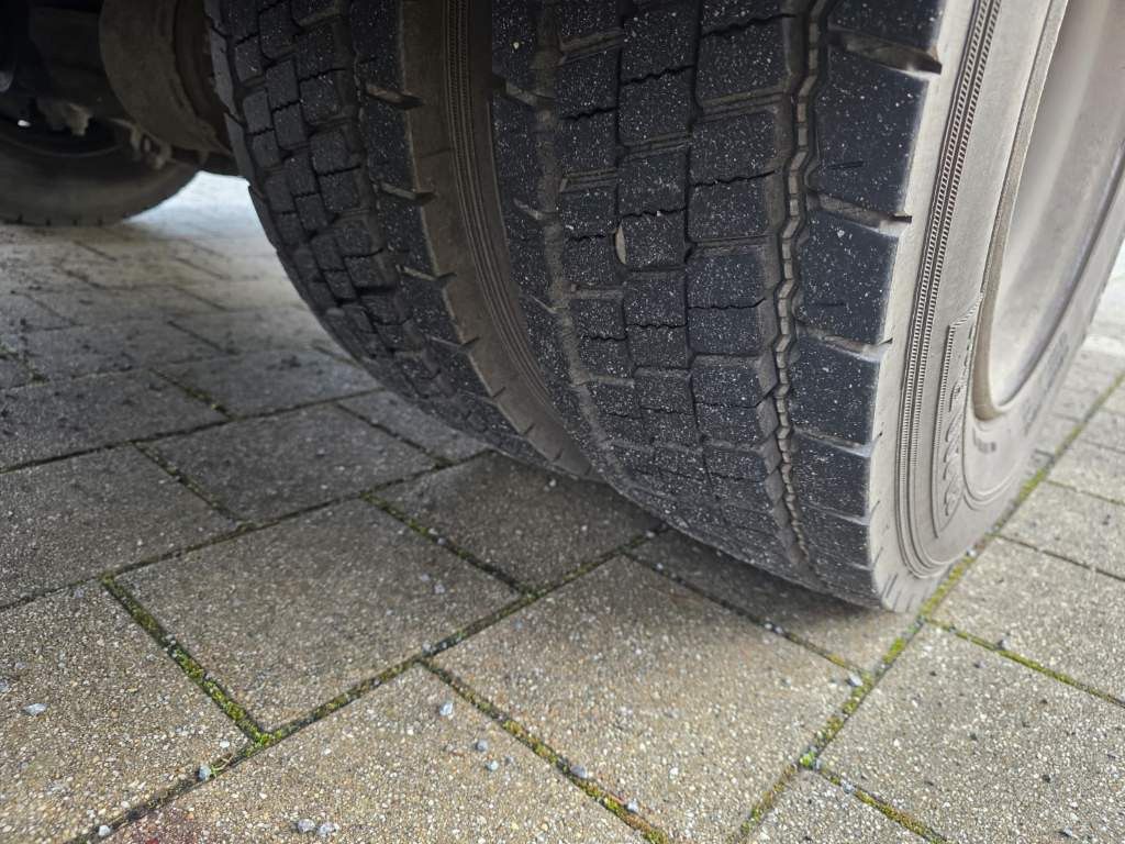 Fahrzeugabbildung Mercedes-Benz 816 Koffer, Ladebordwand, viel in 2025 repariert