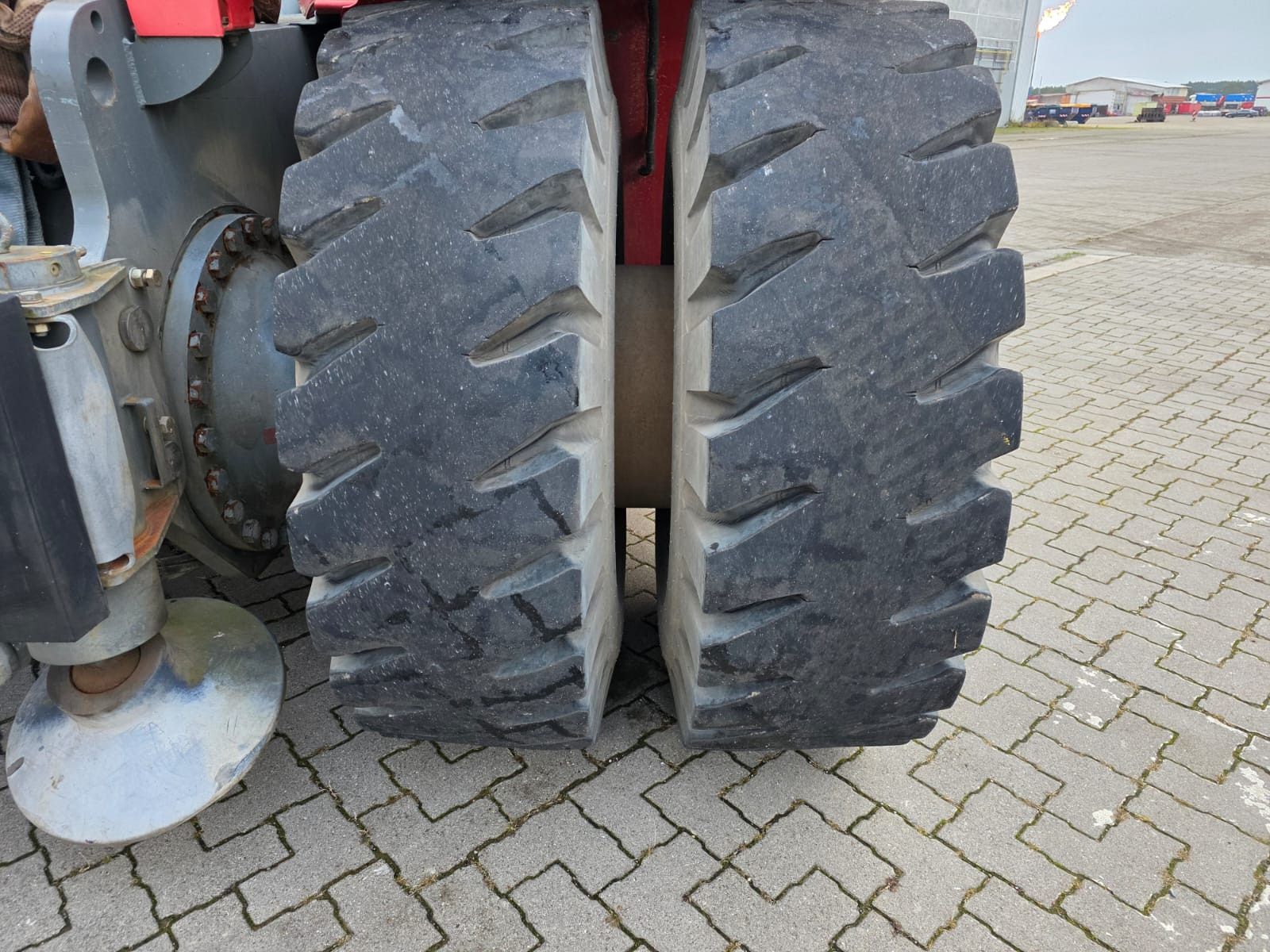 Fahrzeugabbildung Liebherr LRS V645 Reachstacker/ Containerlader