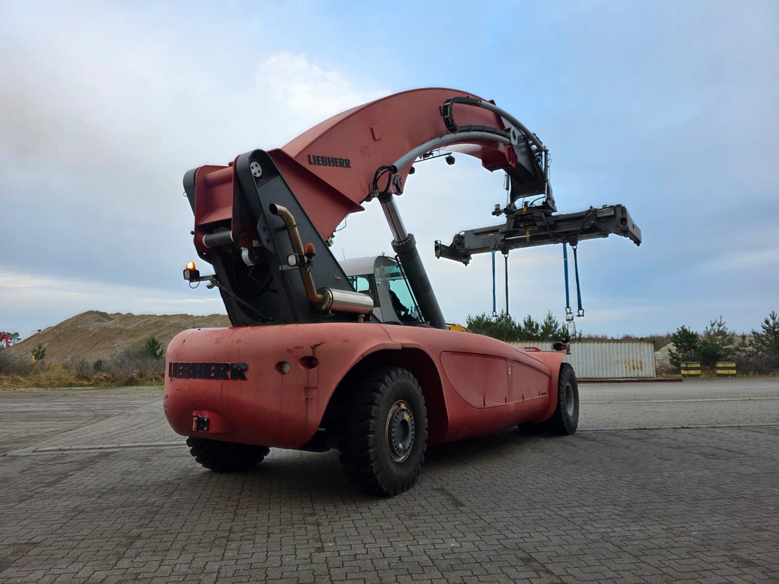 Fahrzeugabbildung Andere Liebeherr LRS V 645 Reachstacker/ Contlader