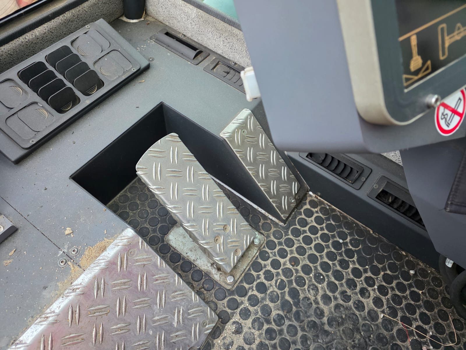 Fahrzeugabbildung Andere Liebeherr LRS V 645 Reachstacker/ Contlader