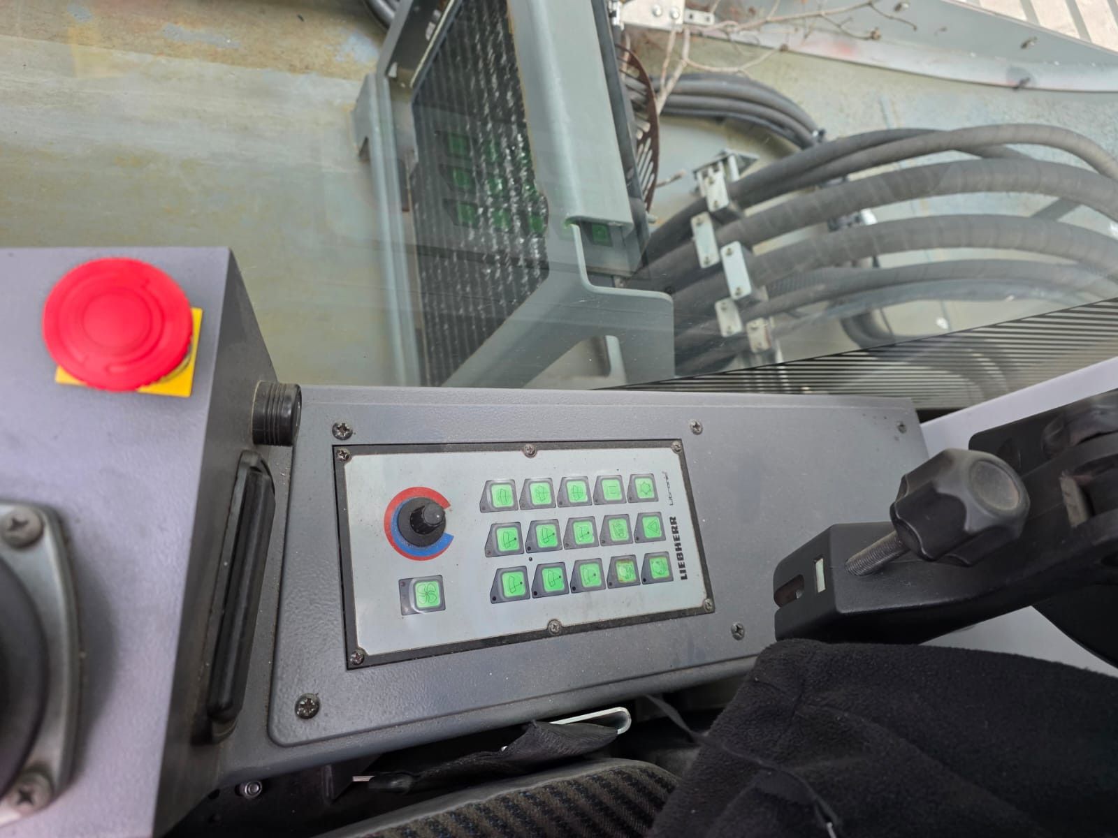 Fahrzeugabbildung Andere Liebeherr LRS V 645 Reachstacker/ Contlader