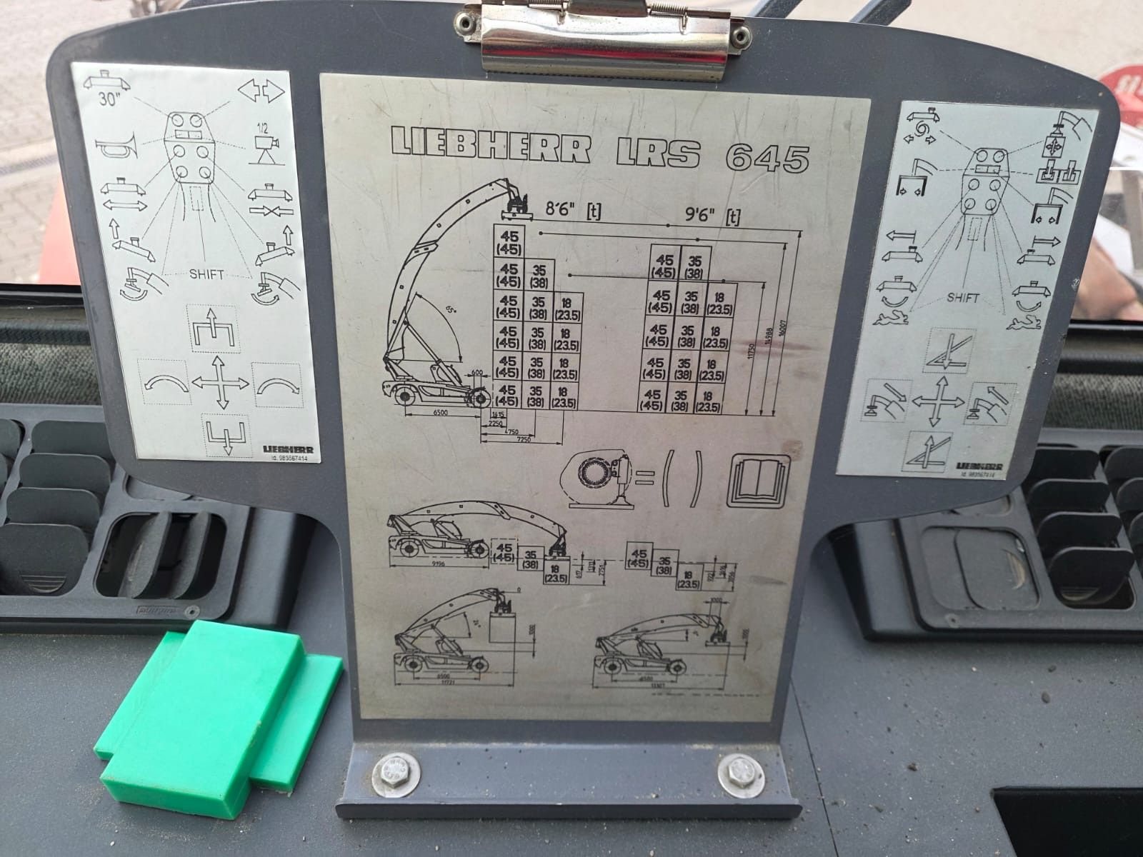 Fahrzeugabbildung Andere Liebeherr LRS V 645 Reachstacker/ Contlader