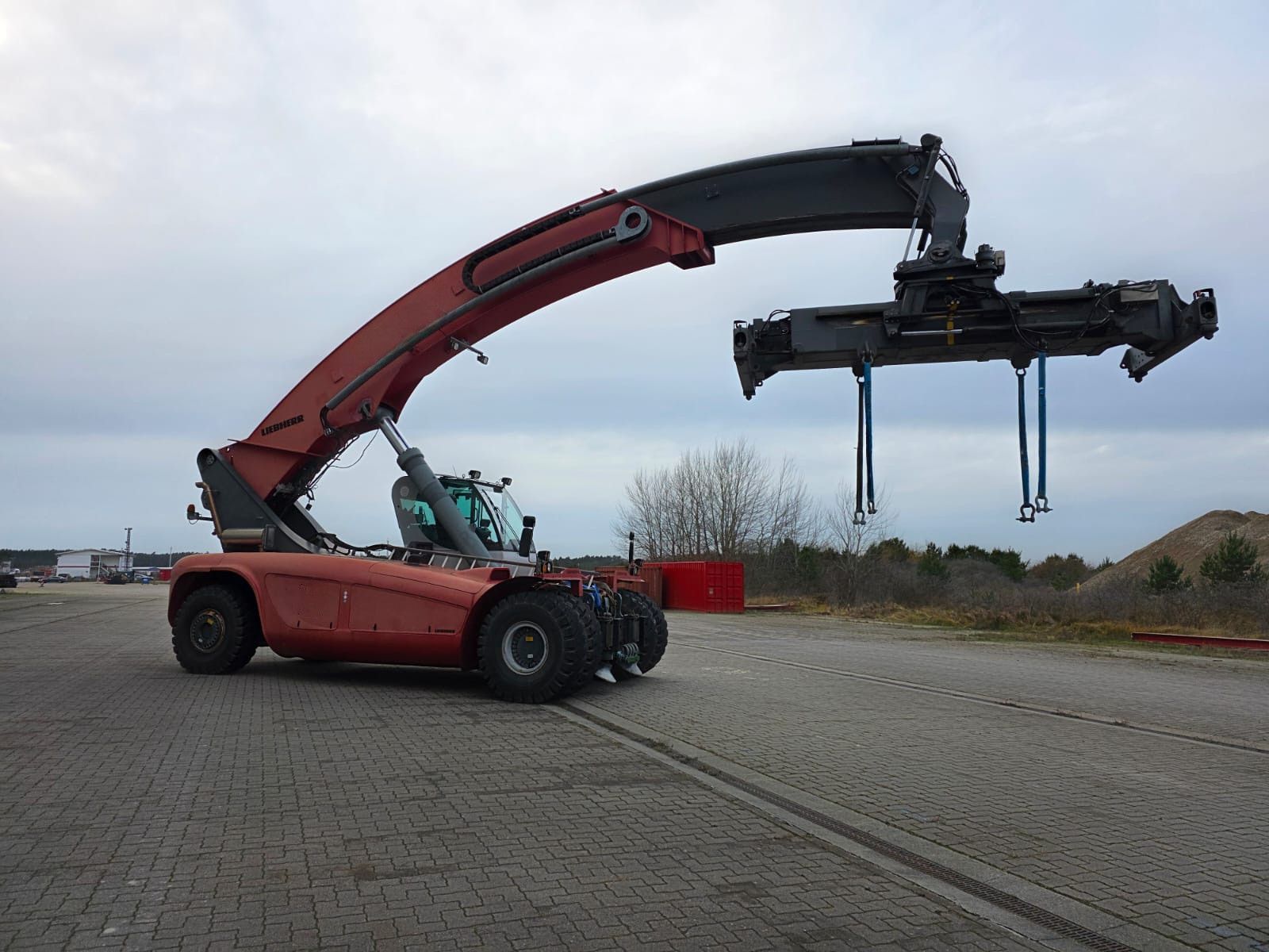 Fahrzeugabbildung Andere Liebeherr LRS V 645 Reachstacker/ Contlader