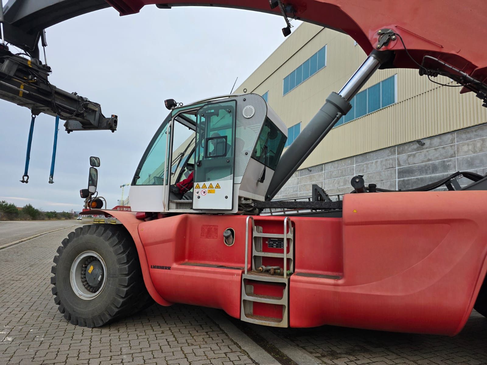 Fahrzeugabbildung Andere Liebeherr LRS V 645 Reachstacker/ Contlader