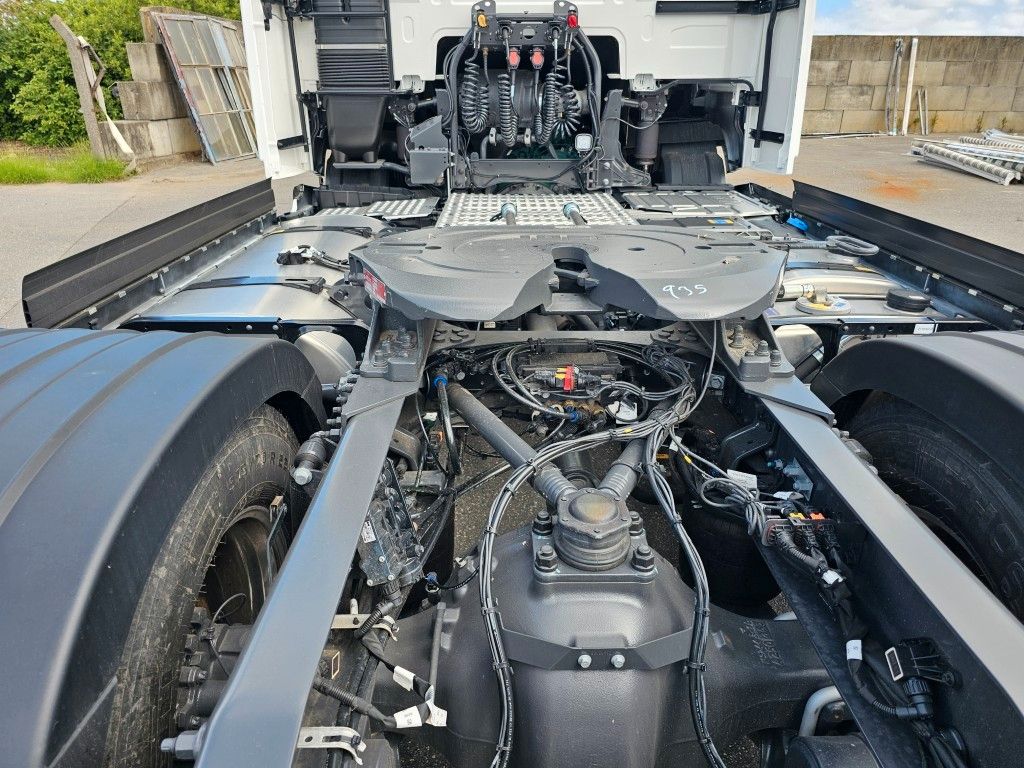 Fahrzeugabbildung Volvo Volvo 460 neues Modell, full Option, 2 Kreis Hyd