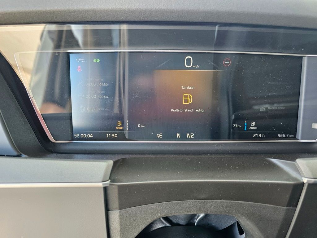 Fahrzeugabbildung Volvo Volvo 460 neues Modell, full Option, 2 Kreis Hyd