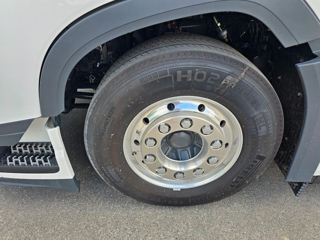 Fahrzeugabbildung Volvo Volvo 460 neues Modell, full Option, 2 Kreis Hyd