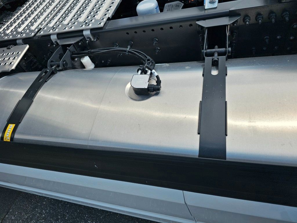 Fahrzeugabbildung Volvo Volvo 460 neues Modell, full Option, 2 Kreis Hyd