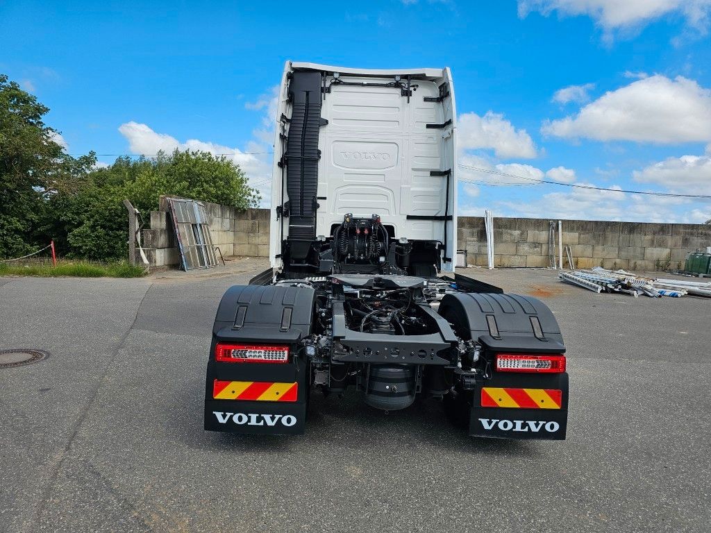 Fahrzeugabbildung Volvo Volvo 460 neues Modell, full Option, 2 Kreis Hyd