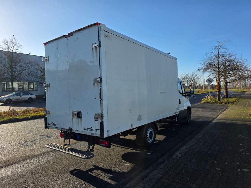 Fahrzeugabbildung Iveco 35S15/ 35-150 Koffer, Klima, manuelle Schaltung
