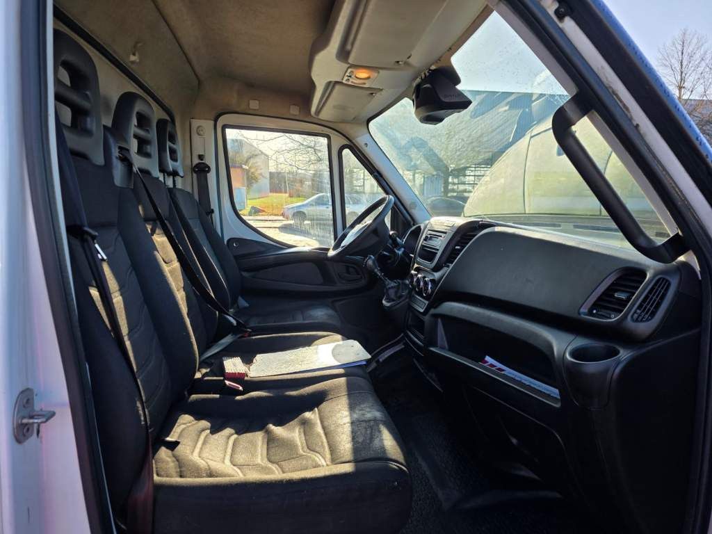 Fahrzeugabbildung Iveco 35S15/ 35-150 Koffer, Klima, manuelle Schaltung