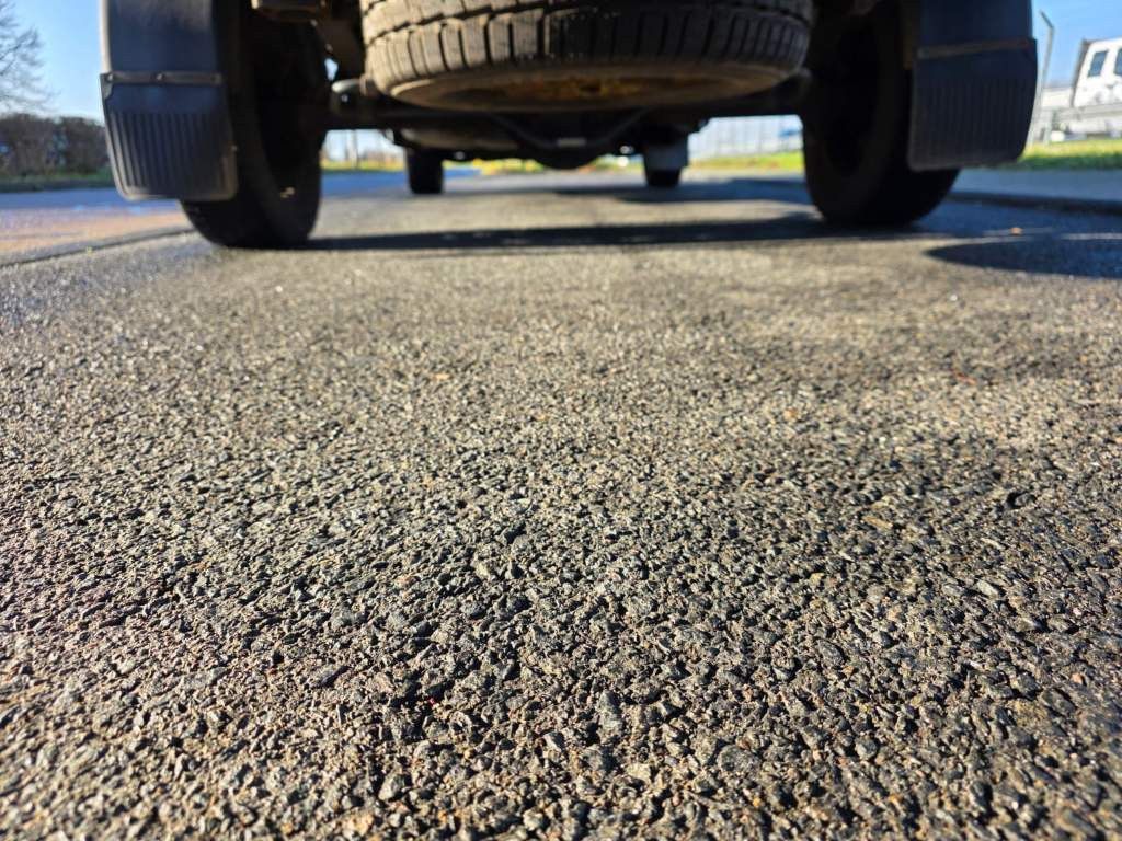 Fahrzeugabbildung Iveco 35S15/ 35-150 Koffer, Klima, manuelle Schaltung