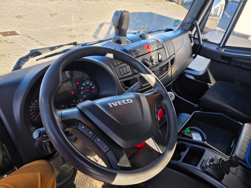 Fahrzeugabbildung Iveco 80-220 Eurocargo, Gardine, Ladebordwand, 1.Hand