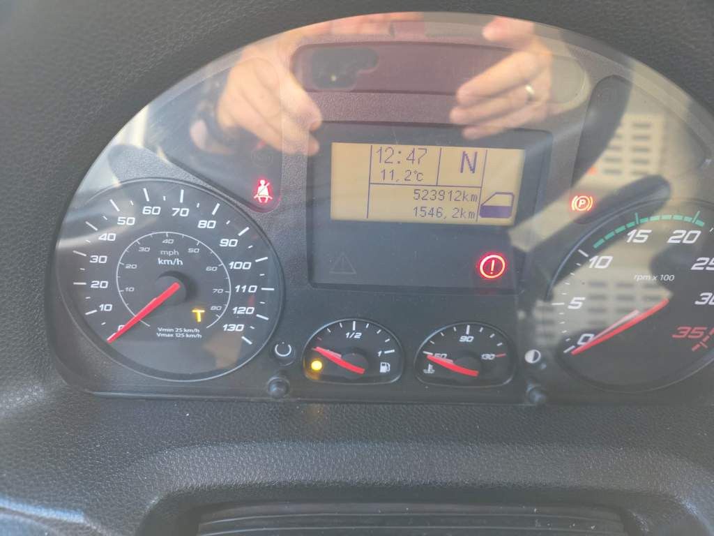 Fahrzeugabbildung Iveco 80-220 Eurocargo, Gardine, Ladebordwand, 1.Hand