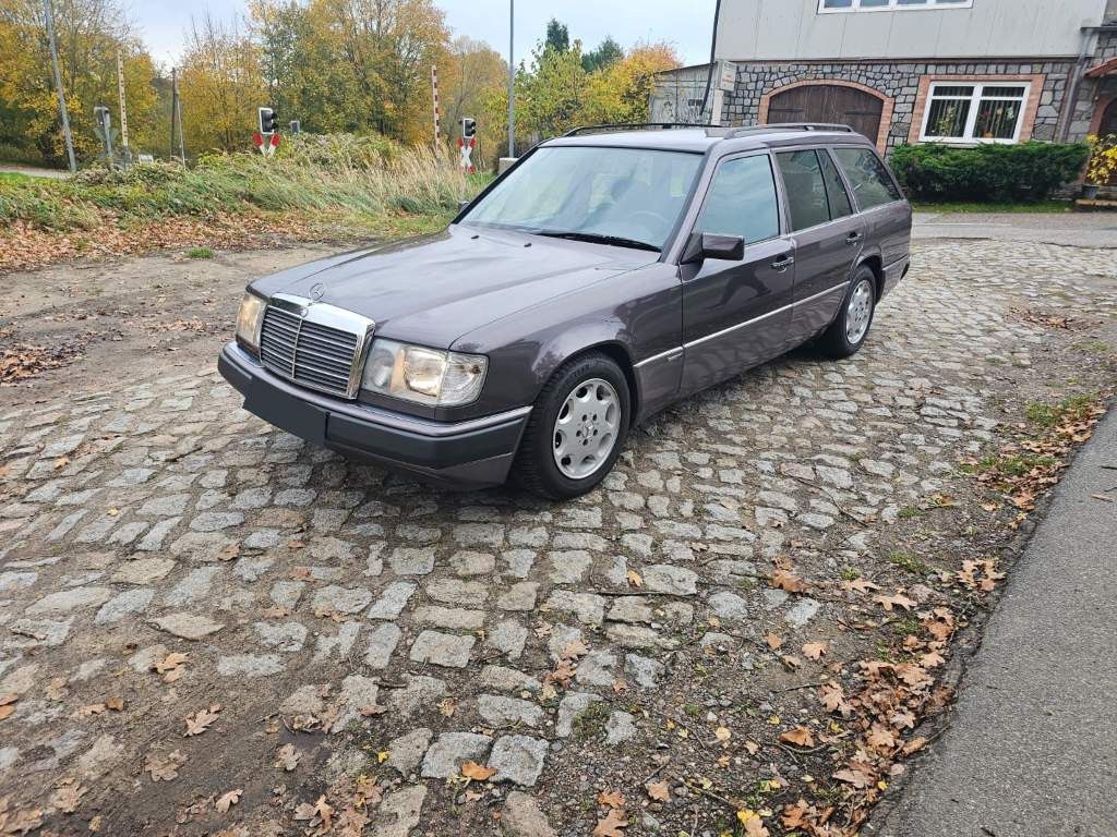 Mercedes-Benz 300 TE-24 ( 124 ) voll renoviert, Schaltgetriebe