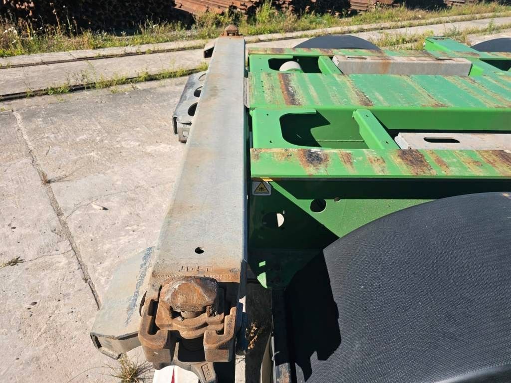 Fahrzeugabbildung Wielton Vario Containerchassis, Reifendruckkontrolle